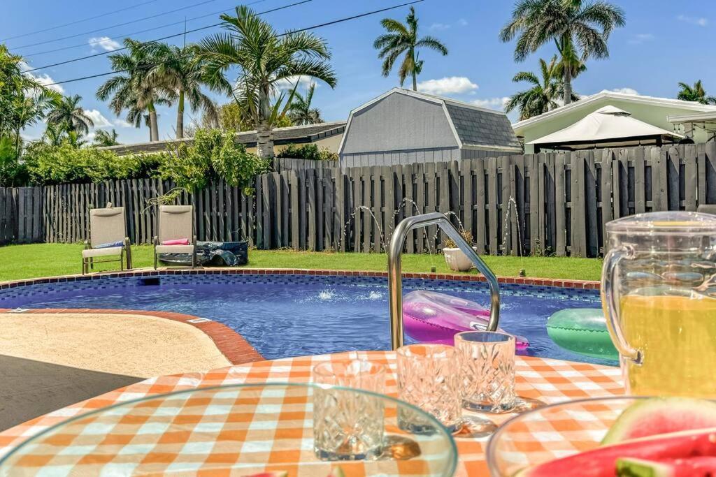 Amazing Home W Heated Pool 8 Mins To The Beach Lighthouse Point Exterior foto